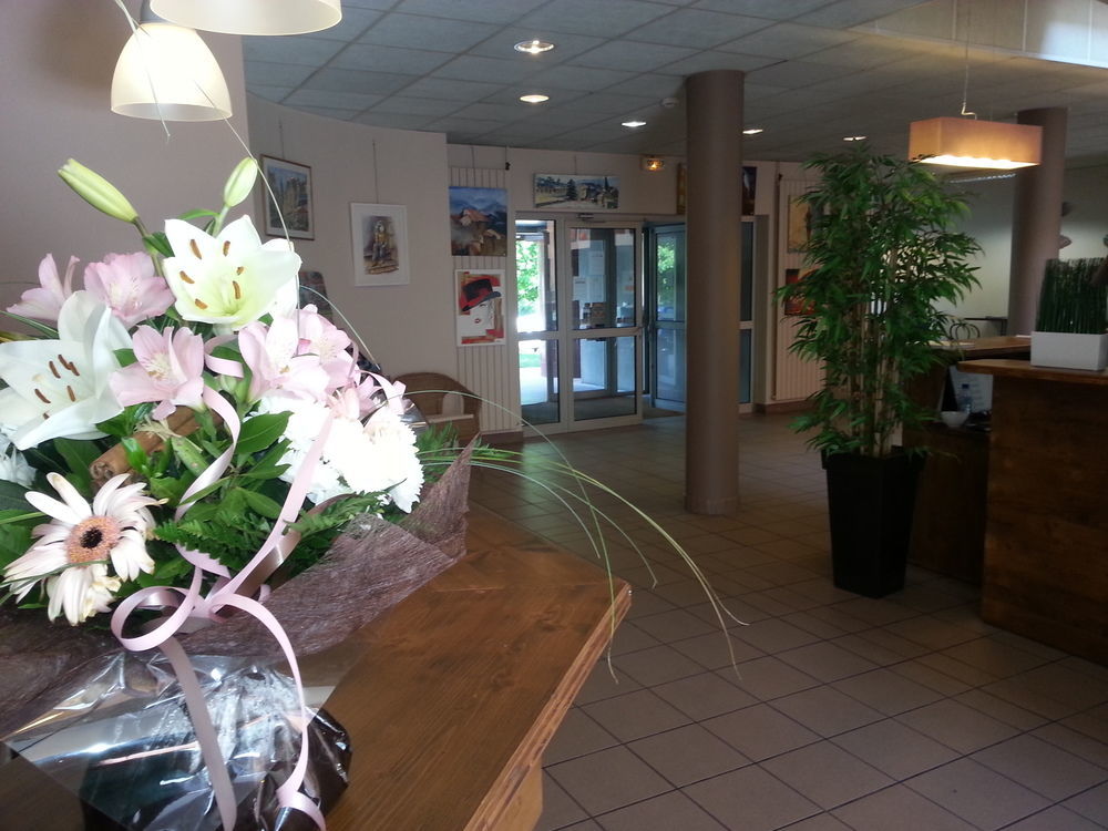 Auberge De Jeunesse Hi Bordeaux-Blanquefort - Ex Otellia Экстерьер фото